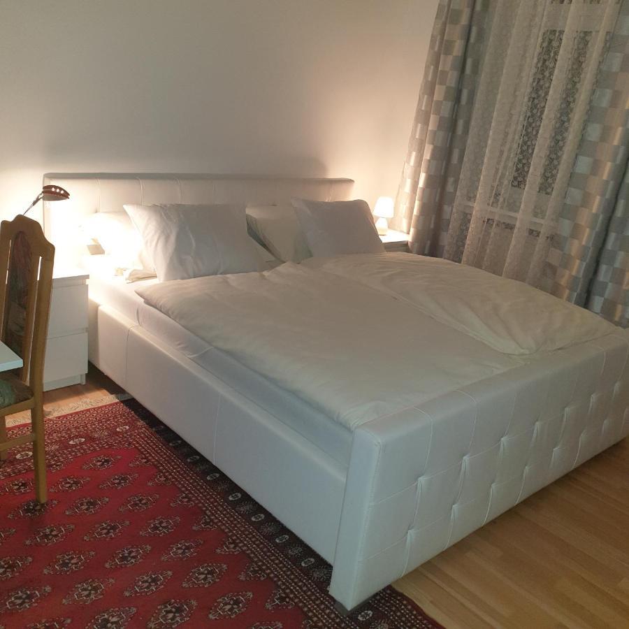 Weisses Appartement Вена Экстерьер фото