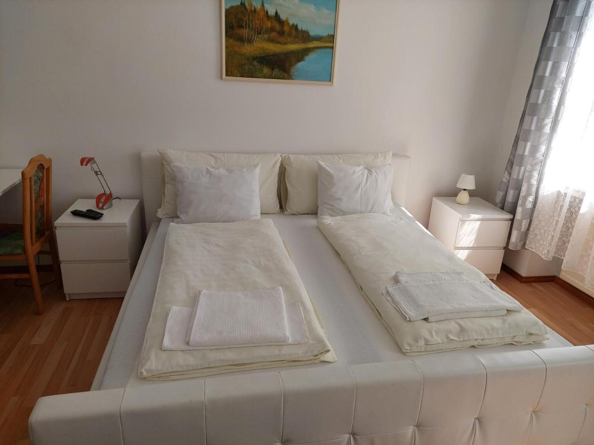 Weisses Appartement Вена Экстерьер фото